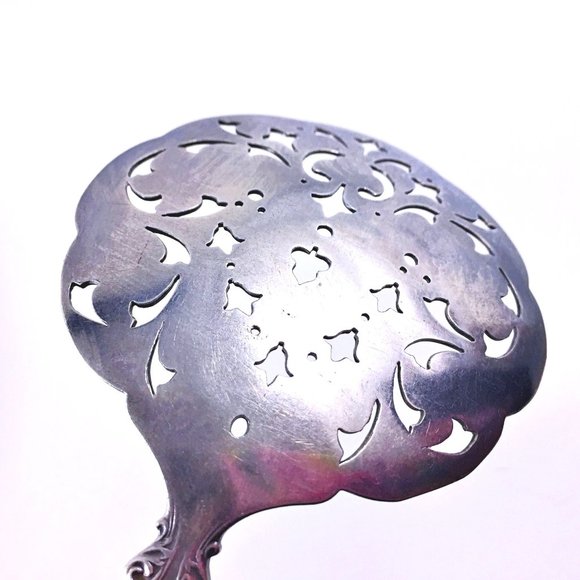 Vintage (Grapes) Silverplate Tomato Server 7 1/2 in 1904 by International Silver - Picture 4 of 8